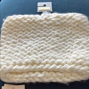 Chunky Knit White Beanie